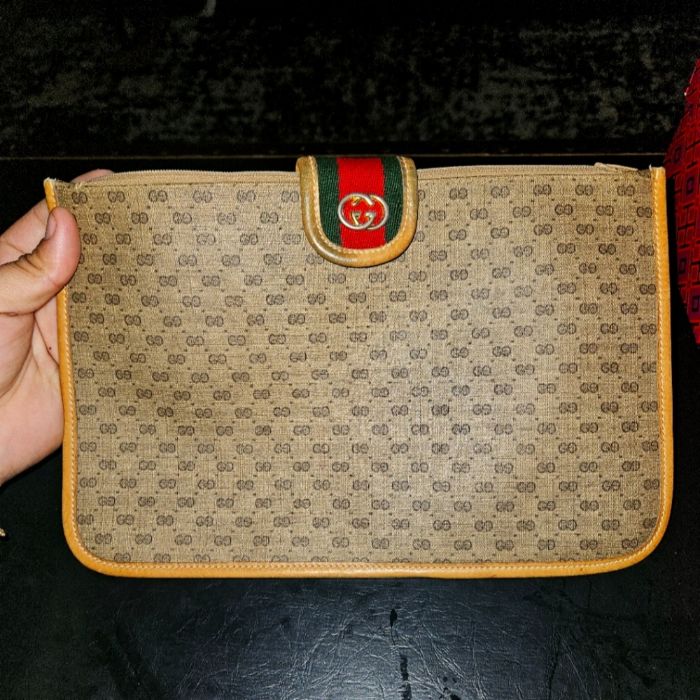 Gucci Pouch